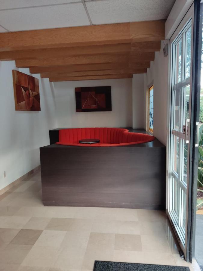Oliver - Tlanepantla 3*